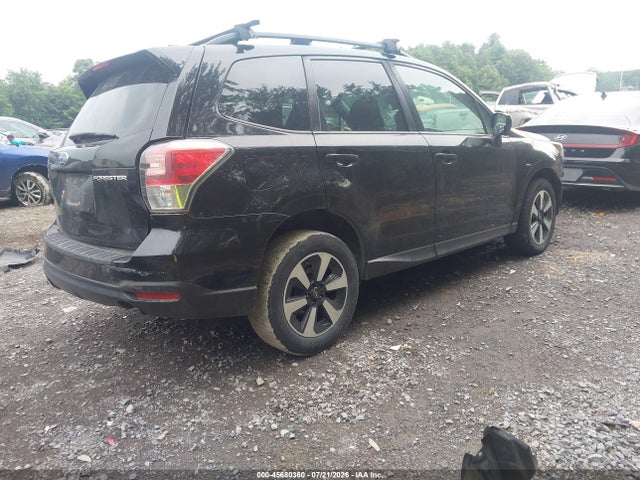 45680360 :رقم المزاد ، JF2SJAGC4JH425897 vin ، 2018 Subaru Forester 2.5i Premium مزاد بيع