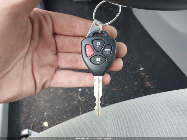 45680383 :رقم المزاد ، 2T1BU4EE4CC847915 vin ، 2012 Toyota Corolla Le مزاد بيع