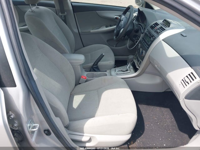45680383 :رقم المزاد ، 2T1BU4EE4CC847915 vin ، 2012 Toyota Corolla Le مزاد بيع