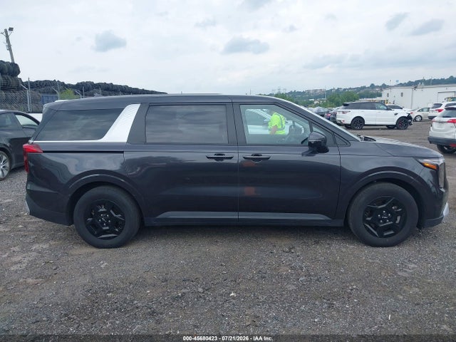 KNDNB5K36S6550324 KIA Carnival Mpv Lxs