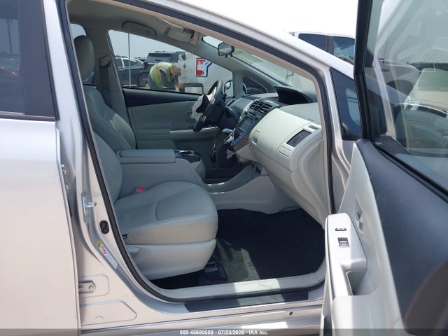 JTDZN3EU2E3325535 Toyota Prius V Three