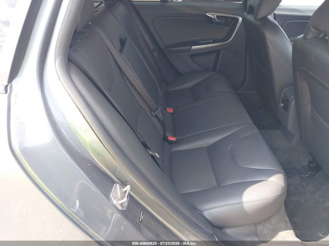 YV440MWK8H1041089 Volvo V60 Cross Country T5