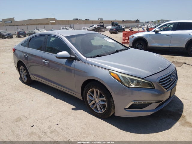 Hyundai SONATA SE 2015 5NPE24AF8FH214532 Image 1