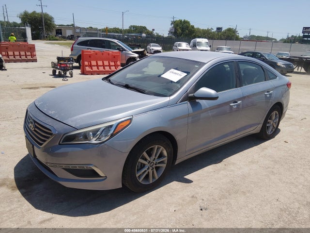 Hyundai SONATA SE 2015 5NPE24AF8FH214532 Image 2