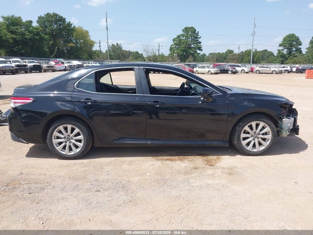 4T1B11HK2JU665604 Toyota CAMRY LE