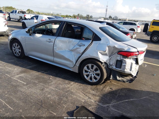 Продаж на аукціоні авто 2022 Toyota Corolla Le, vin: 5YFEPMAE4NP342258, номер лоту: 45680596