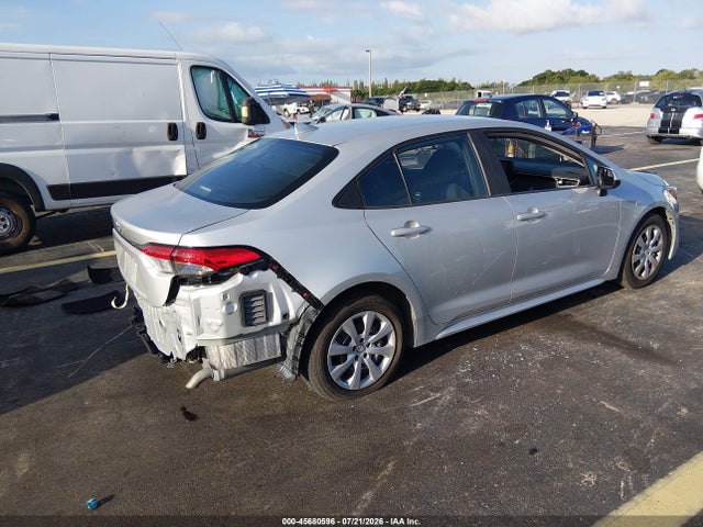 Продаж на аукціоні авто 2022 Toyota Corolla Le, vin: 5YFEPMAE4NP342258, номер лоту: 45680596
