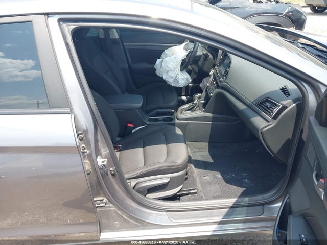 Продаж на аукціоні авто 2018 Hyundai Elantra Value Edition, vin: 5NPD84LF8JH268087, номер лоту: 45680610