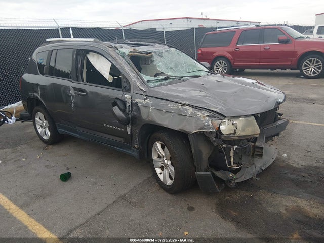 45680634 :رقم المزاد ، 1C4NJCEA5FD362199 vin ، 2015 Jeep Compass High Altitude Edition مزاد بيع
