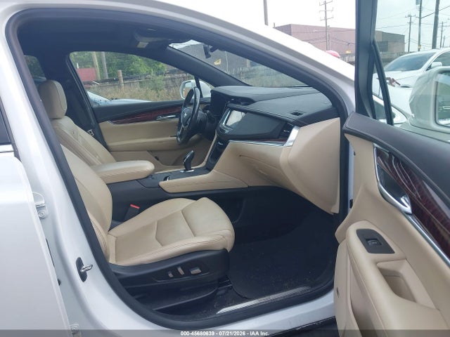 Продажа на аукционе авто 2019 Cadillac Xt5 Luxury, vin: 1GYKNDRS8KZ221683, номер лота: 45680639