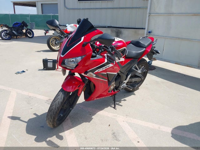 Honda Cbr300 R 2017 MLHNC5108H5300339 Image 2