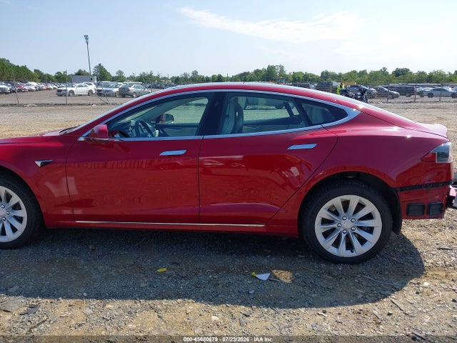 Tesla Model S 100d/75d/p100d 2018 5YJSA1E22JF244516 Image 15