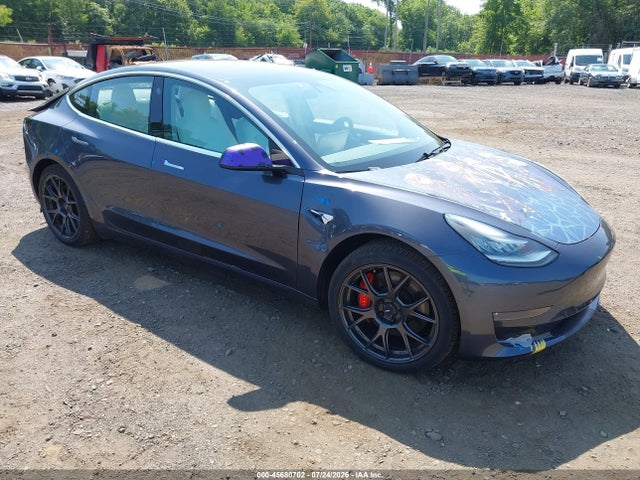 45680702 :رقم المزاد ، 5YJ3E1EB7JF079930 vin ، 2018 Tesla Model 3 Long Range/performance مزاد بيع