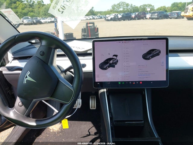 45680702 :رقم المزاد ، 5YJ3E1EB7JF079930 vin ، 2018 Tesla Model 3 Long Range/performance مزاد بيع