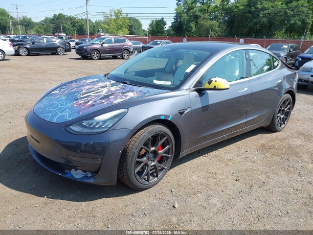 45680702 :رقم المزاد ، 5YJ3E1EB7JF079930 vin ، 2018 Tesla Model 3 Long Range/performance مزاد بيع