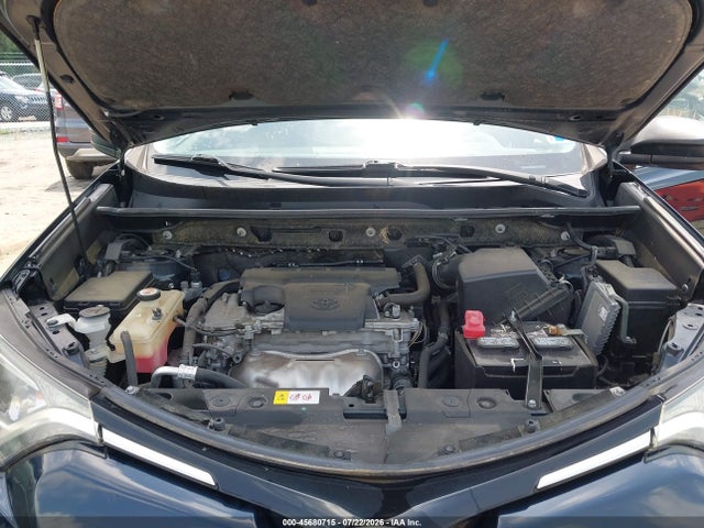 JTMBFREV0JD224685 Toyota RAV4 LE