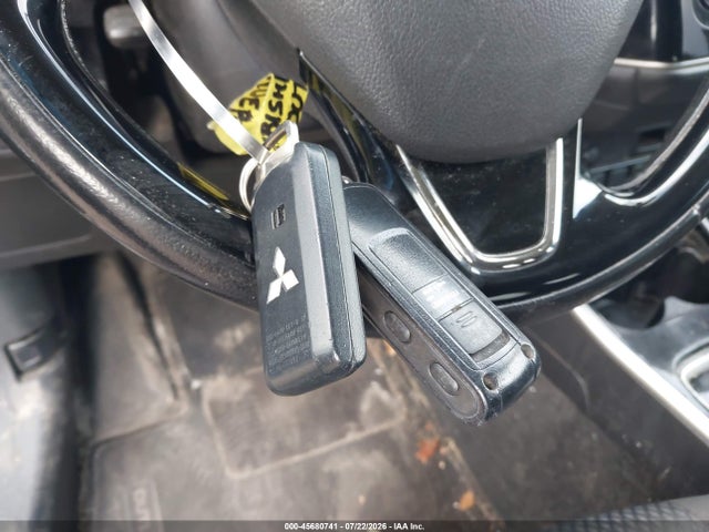2017 Mitsubishi Outlander Se მანქანა იყიდება აუქციონზე, vin: JA4AZ3A32HZ031272, აუქციონის ნომერი: 45680741