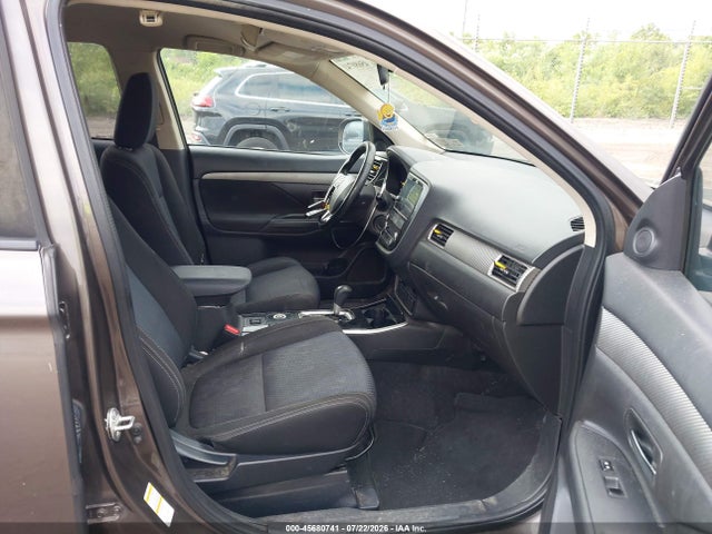 2017 Mitsubishi Outlander Se მანქანა იყიდება აუქციონზე, vin: JA4AZ3A32HZ031272, აუქციონის ნომერი: 45680741