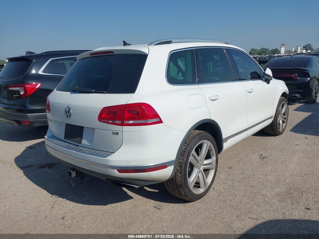 2016 Volkswagen Touareg Vr6 Executive მანქანა იყიდება აუქციონზე, vin: WVGEF9BP5GD005356, აუქციონის ნომერი: 45680751