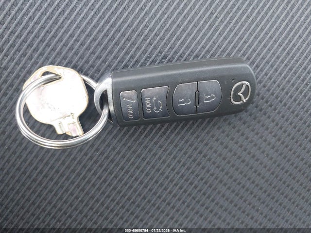 45680754 :رقم المزاد ، 3MZBN1U76JM240382 vin ، 2018 Mazda Mazda3 Sport مزاد بيع