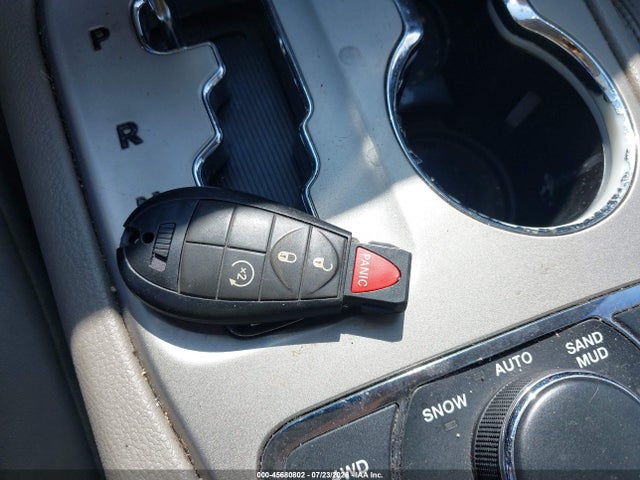 45680802 :رقم المزاد ، 1C4RJFAT6DC577961 vin ، 2013 Jeep Grand Cherokee Laredo Altitude مزاد بيع