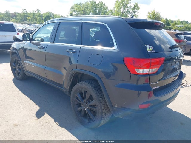 45680802 :رقم المزاد ، 1C4RJFAT6DC577961 vin ، 2013 Jeep Grand Cherokee Laredo Altitude مزاد بيع