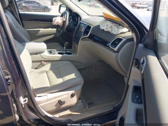 45680802 :رقم المزاد ، 1C4RJFAT6DC577961 vin ، 2013 Jeep Grand Cherokee Laredo Altitude مزاد بيع