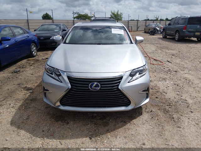 45680846 :رقم المزاد ، JTHBW1GG7J2181909 vin ، 2018 Lexus Es 300h مزاد بيع