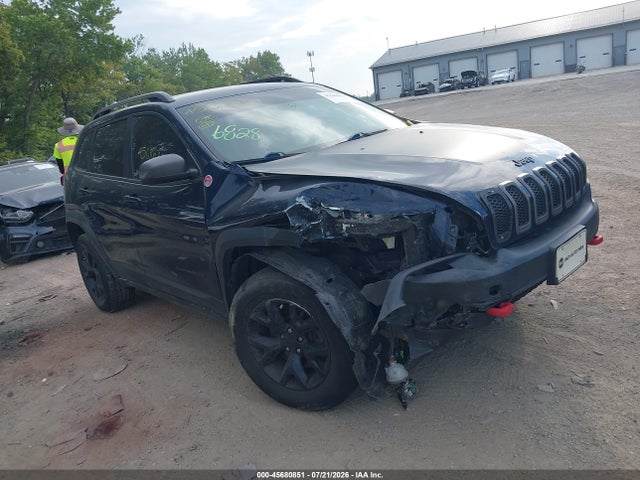 45680851 :رقم المزاد ، 1C4PJMBSXGW208959 vin ، 2016 Jeep Cherokee Trailhawk مزاد بيع