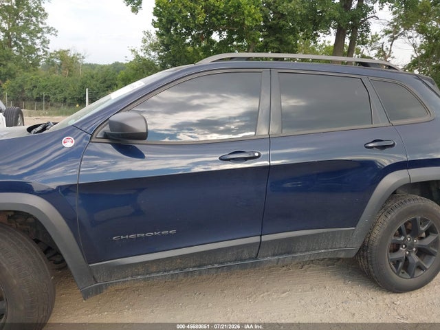 45680851 :رقم المزاد ، 1C4PJMBSXGW208959 vin ، 2016 Jeep Cherokee Trailhawk مزاد بيع