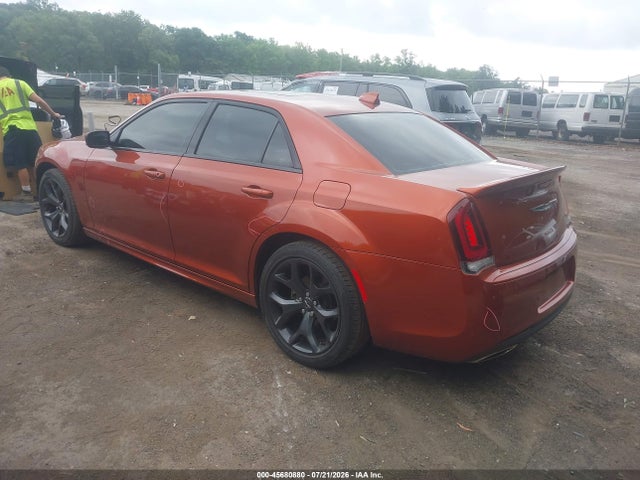 2021 Chrysler 300 300s მანქანა იყიდება აუქციონზე, vin: 2C3CCABT9MH592263, აუქციონის ნომერი: 45680880