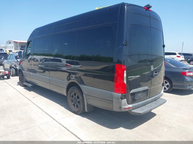 W1Z4DGHY9NT101205 Mercedes-Benz Sprinter 2500 High Roof I4 Diesel
