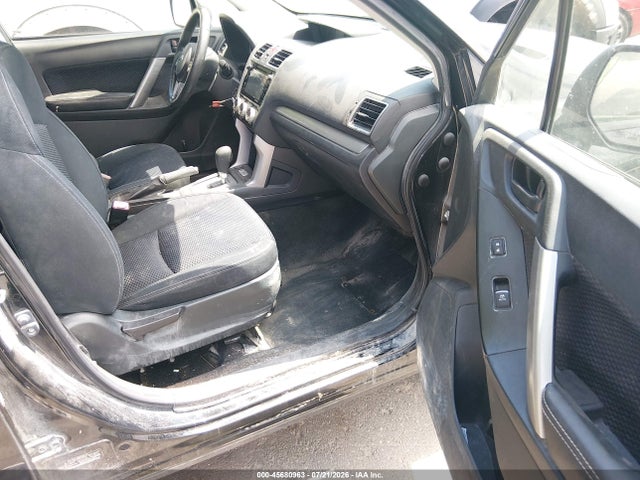 Subaru Forester 2.5i Premium 2017 JF2SJAEC2HH506801 Image 5