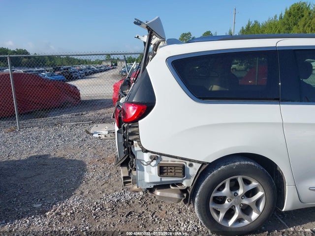 45681032 :رقم المزاد ، 2C4RC1GG0LR144150 vin ، 2020 Chrysler Pacifica Limited مزاد بيع