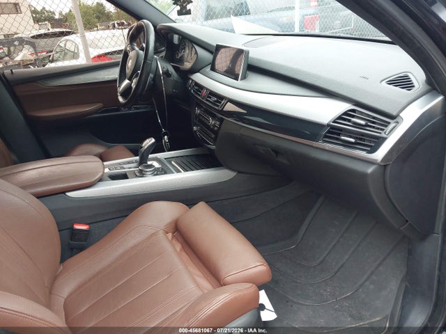 45681067 :رقم المزاد ، 5UXKR0C54G0P32890 vin ، 2016 Bmw X5 Xdrive35i مزاد بيع