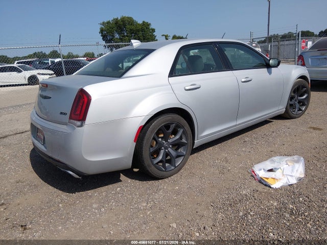 2020 Chrysler 300 Touring მანქანა იყიდება აუქციონზე, vin: 2C3CCAAG0LH168621, აუქციონის ნომერი: 45681077