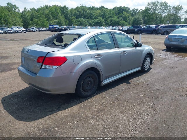 45681103 :رقم المزاد ، 4S3BMBA60B3264185 vin ، 2011 Subaru Legacy 2.5i مزاد بيع
