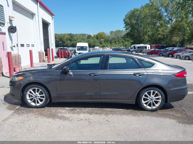 2019 Ford Fusion Hybrid Se მანქანა იყიდება აუქციონზე, vin: 3FA6P0LU9KR274164, აუქციონის ნომერი: 45681107