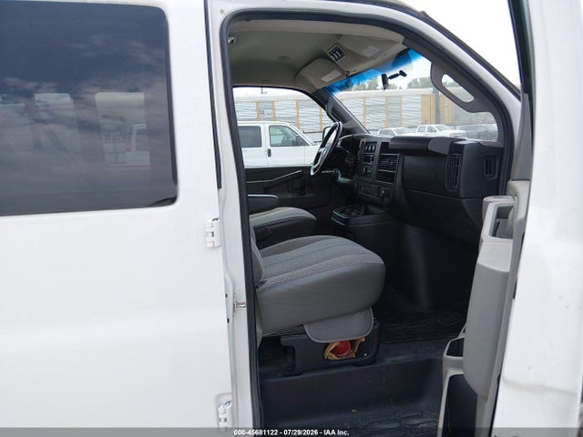 1GAZGPFGXG1314946 Chevrolet Express 3500 Lt