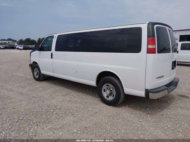 1GAZGPFG6H1265763 Chevrolet Express 3500 Lt