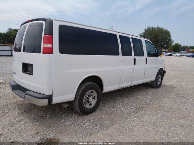 1GAZGPFG6H1265763 Chevrolet Express 3500 Lt