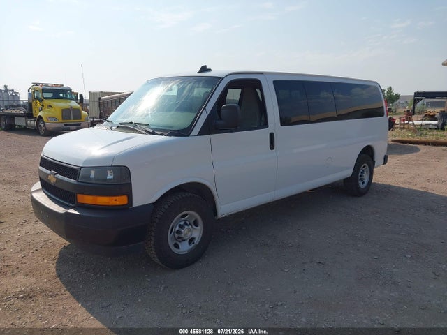 1GAZGNFP5R1204751 Chevrolet Express Passenger Rwd 3500 Extended Wheelbase Ls