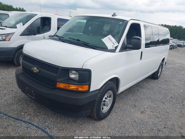 Chevrolet Express 3500 Ls 2017 1GAZGNFG9H1292394 Image 2