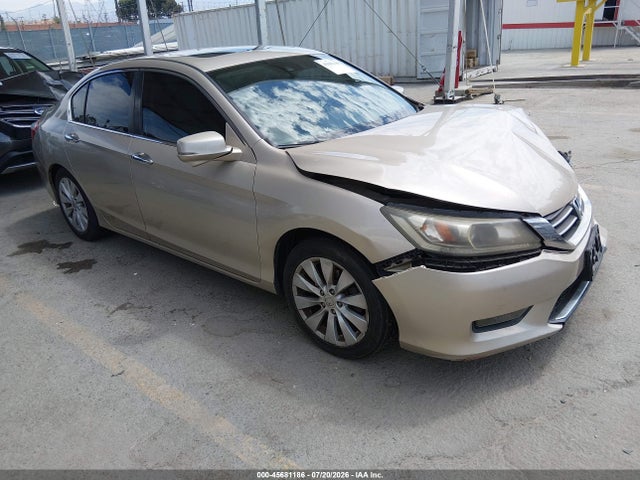 45681186 :رقم المزاد ، 1HGCR2F8XEA114490 vin ، 2014 Honda Accord Ex-l مزاد بيع