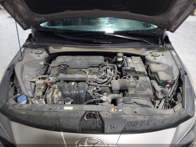 KMHLL4AG2PU545137 Hyundai ELANTRA SE