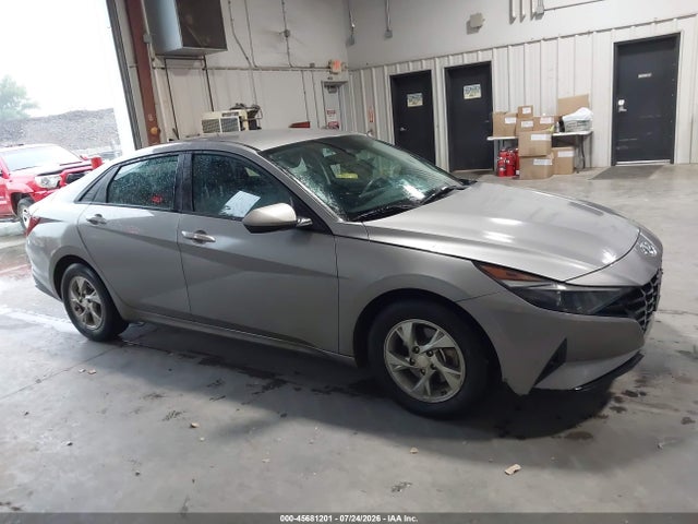 KMHLL4AG2PU545137 Hyundai ELANTRA SE