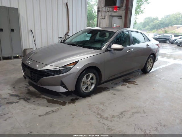 KMHLL4AG2PU545137 Hyundai ELANTRA SE