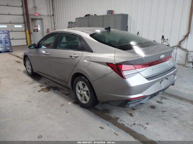 KMHLL4AG2PU545137 Hyundai ELANTRA SE