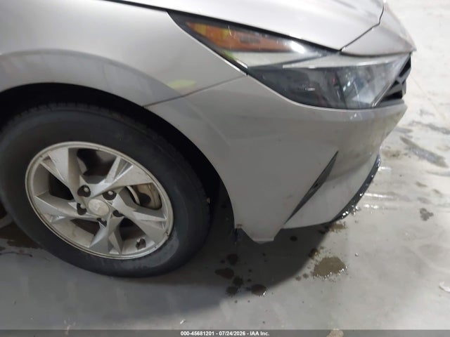 KMHLL4AG2PU545137 Hyundai ELANTRA SE