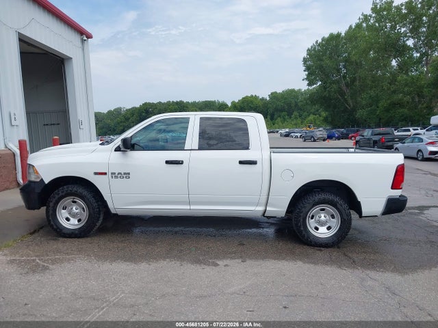 1C6RR7KM9HS701696 RAM 1500 Tradesman 4x4 5&#039;7 Box